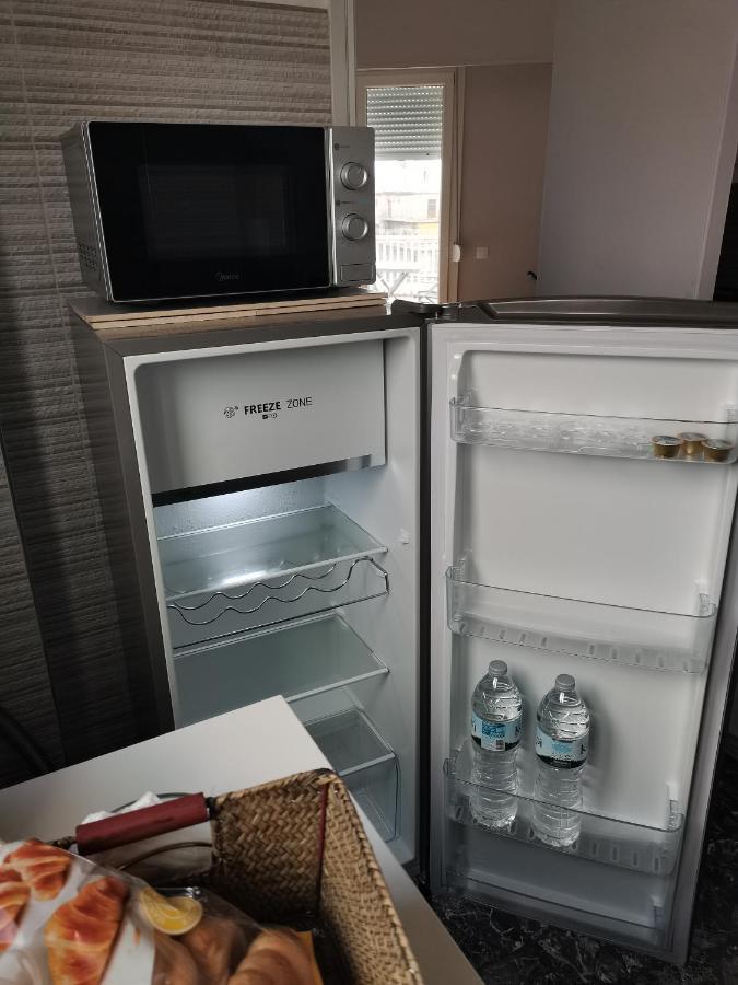 Penthouse Spacious W Super Wifi & Terrace, 2 Min From Metro Atenas Exterior foto